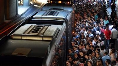 Ekrem İmamoğlu, 2. metrobüs hattı yapacağını açıkladı