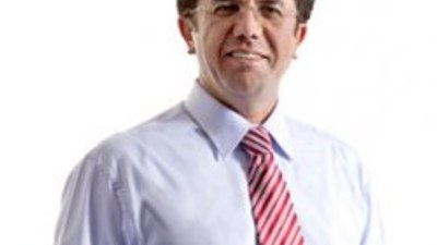 Nihat Zeybekci kimdir