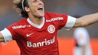 Diego Forlan kimdir