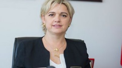 Selin Sayek Böke kimdir