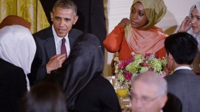 Obama Beyaz Saray'da iftar yemeği verdi