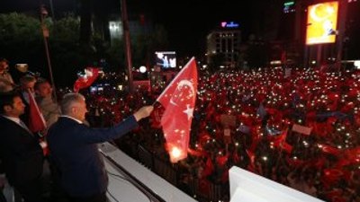 Başbakan Yıldırım: Çeteciyle askeri karıştırmayın