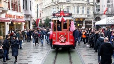 İstiklal'de Nostaljik Tramvay bir hafta ücretsiz