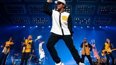 Albüm lansman konserlerinde lider Bruno Mars