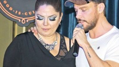 İzel: Aşksızlıktan kilo aldım