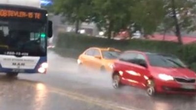 Meteoroloji uyardı, Ankara'da yollar göle döndü