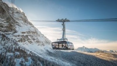 Snowboardlar Almanya'nın zirvesinde kayacak: Zugspitze