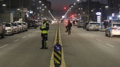 Van İskele Caddesi yıllar sonra çift yönlü trafiğe açıldı