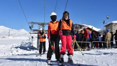 Hakkari'de kayak sezonu açıldı