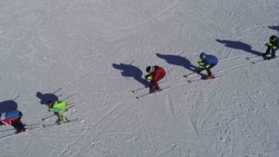 Yarıyıl tatilinde doğunun gözde kayak merkezi Hesarek