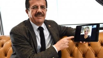 Nihat Zeybekci'nin İzmirli seçmene şirin görünme çabası