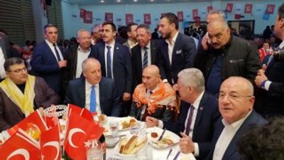 Muharrem İnce'den rakı sofralı paylaşım