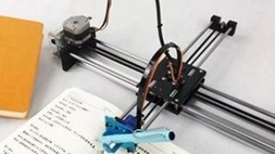 Ev ödevini robota yaptıran Çinli