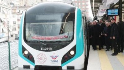 Gebze-Halkalı Banliyö Tren Hattı'nda ilk gün