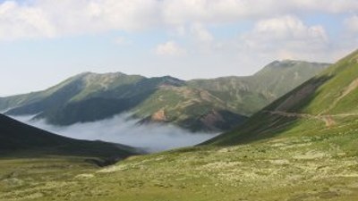 Macahel yaylaları doğaseverleri bekliyor