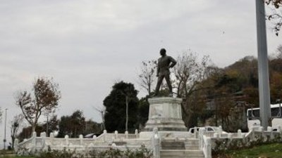 Sarayburnu'ndaki Atatürk heykeli hep temiz kalacak