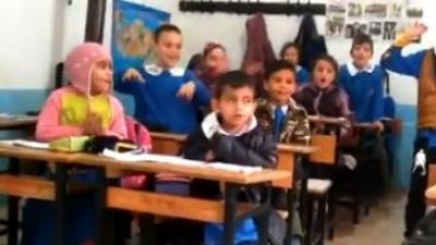 Öğretmenden öğrencileri mutlu eden oyun