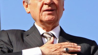 Devlet Bahçeli kimdir