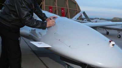 Alman Spiegel, Türk drone’larının başarısını övdü