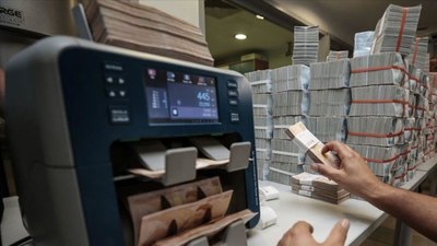 Bankalar koronavirüs sürecinde çarkların dönmesi için kredi musluklarını açtı