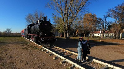 Edirne'de eski tren garı, hazan mevsiminde de fotoğrafçıları cezbediyor