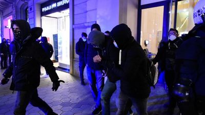 İspanya'da tutuklanan rapçi Hasel'e destek gösterileri devam ediyor