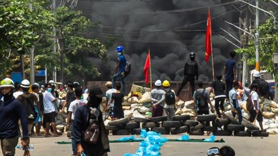 Myanmar'da öldürülen darbe karşıtı göstericilerin sayısı 796'ya yükseldi