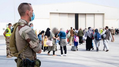 Fransa, eski Afgan çalışanlarını tahliye için irtibata bile geçmedi