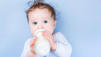 Bebekler inek sütünü ne zaman içebilir?