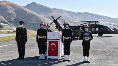 Şehit Ümit Solak, memleketi Muş'a uğurlandı