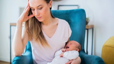 Lohusa depresyonu tüm aileyi olumsuz etkiliyor