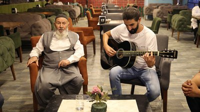 Elazığ'da Rock ve tasavvuf sanatçısı düet yaptı