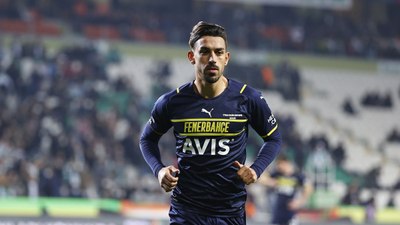 Konyaspor - Fenerbahçe maçında İrfan Can Kahveci'den harika frikik golü