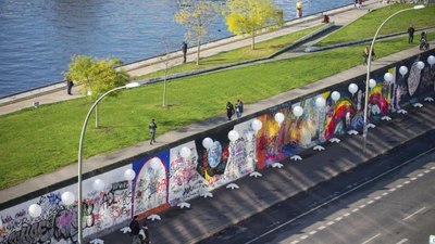 Berlin Duvarı'nın yıkılışının 32. yılı: Doğu Almanya halen Batı'dan geride