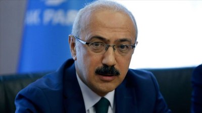 Lütfi Elvan: Hükümetin yüksek döviz kuru hedeflediği yorumu doğru değil