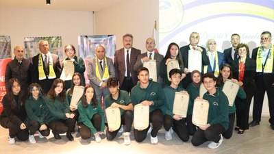 Kayseri'de mezun olamayan şehit öğrencilerin diplomaları, 100 yıl sonra verildi