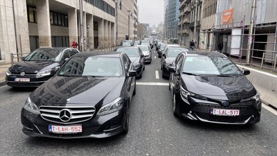 Belçika'da Uber sürücülerinden protesto