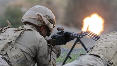 İzmir'deki Jandarma komandoların, eğitimlerle her türlü engele hazır