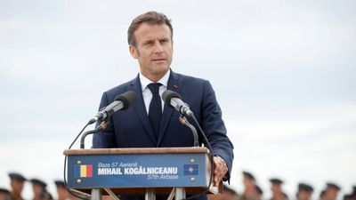 Macron: Zelensky, Rusya ile müzakere etmek zorunda kalacak