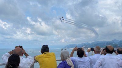 Türk Yıldızları Rize'de uçtu