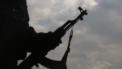 PKK'dan kaçan 2 örgüt üyesi teslim oldu