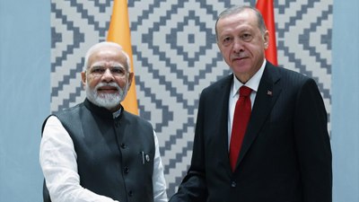 Cumhurbaşkanı Erdoğan, Narendra Modi ile görüştü