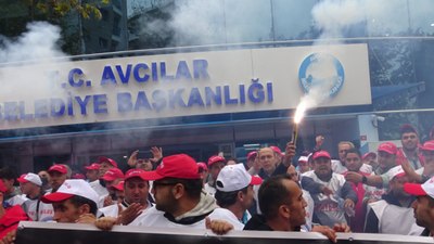 Avcılar Belediyesi’nde, işçiler greve gitti