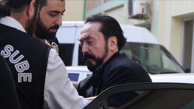 Adnan Oktar davasında 63 kadın avukat iddiası