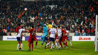 Deniz Türüç: Milli Takım'da oynamak her zaman gurur verici