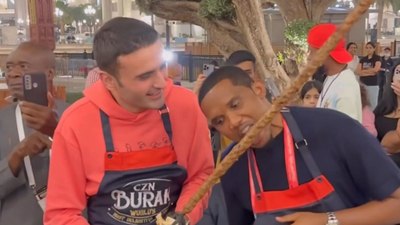 Czn Burak Eto'o'ya kebap yedirdi