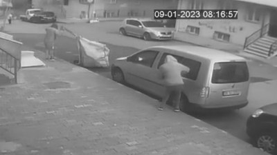 Sultangazi'de kağıt toplayıcı gibi gelip park halindeki aracı soydular