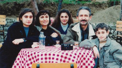 Kemal Kılıçdaroğlu eski aile fotoğrafını paylaştı