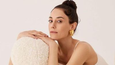 Cansu Dere'nin evinde yangın çıktı