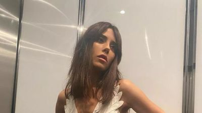 Cansu Dere, sakatlandı